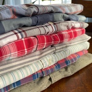 Bundle of 8 Mens Button Down Shirts